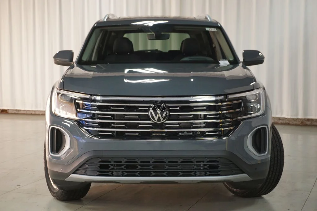 New 2026 Pure Gray Volkswagen SEL image 5