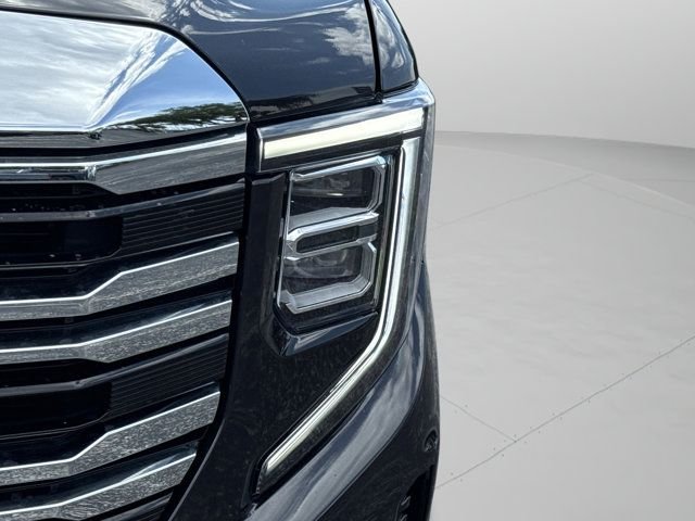 Used 2025 Silver GMC SLT image 37