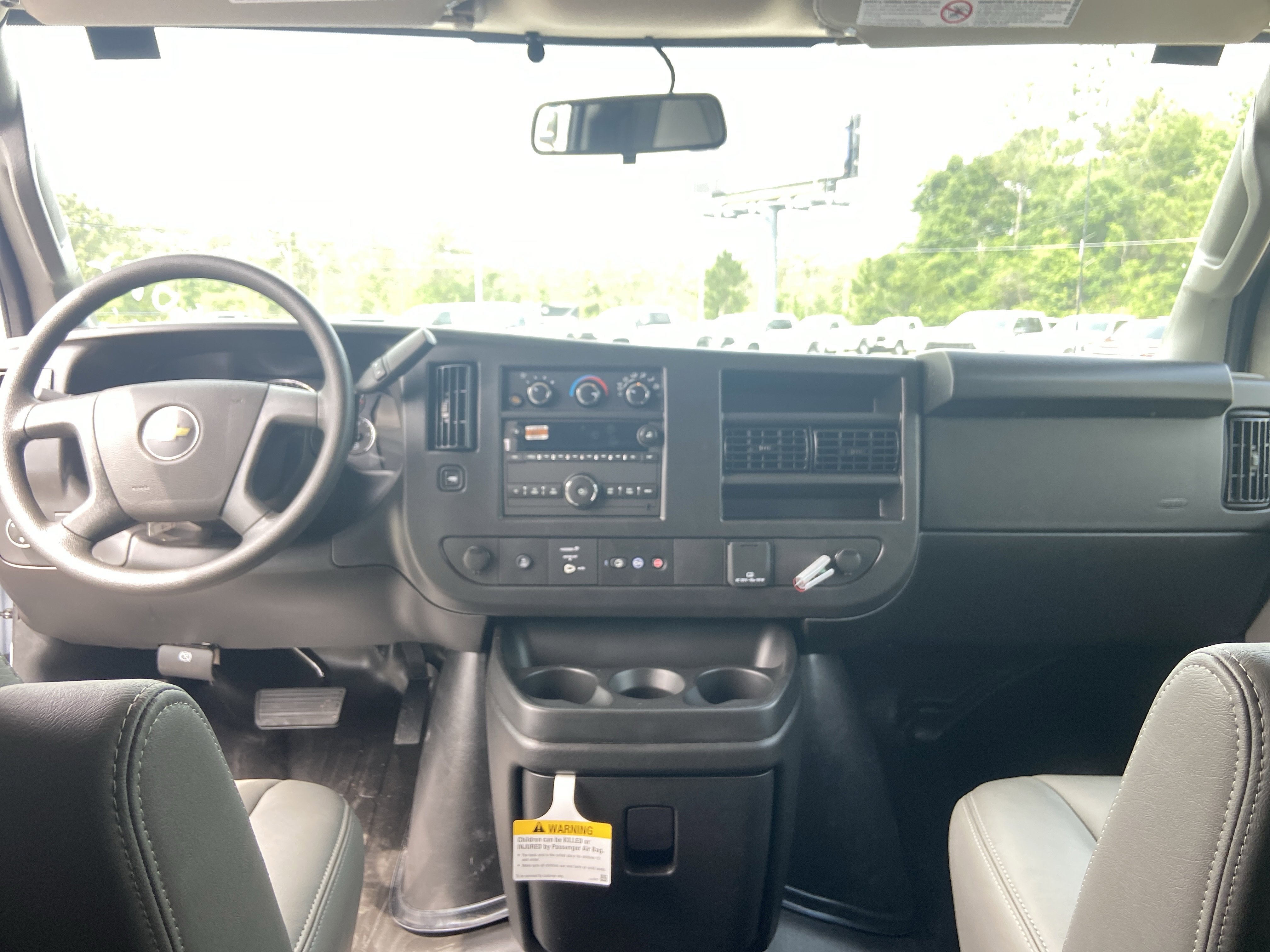 2026 Chevrolet Express Cargo Work Van - Photo 12
