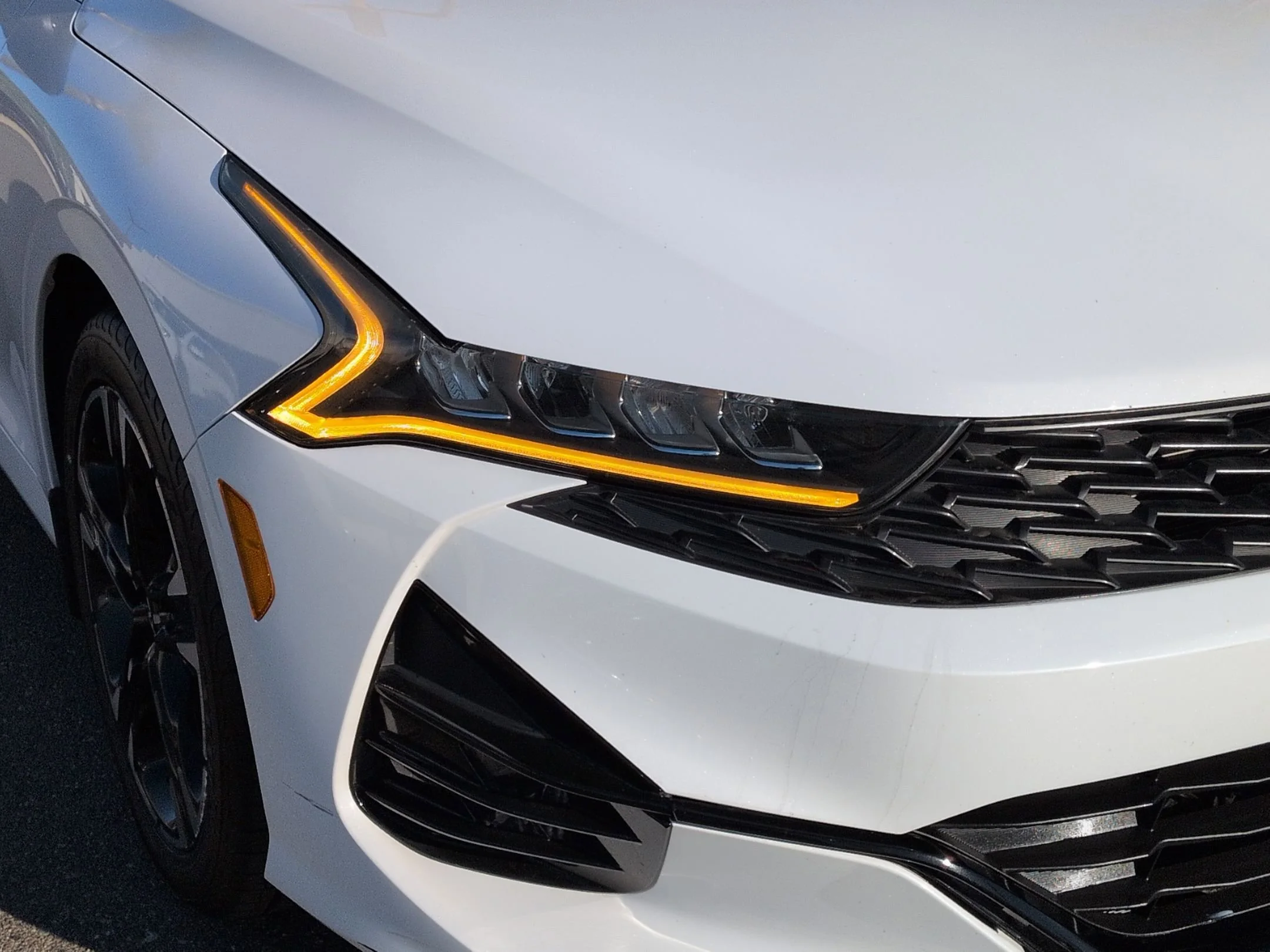 2022 Kia K5 GT-Line - Photo 10