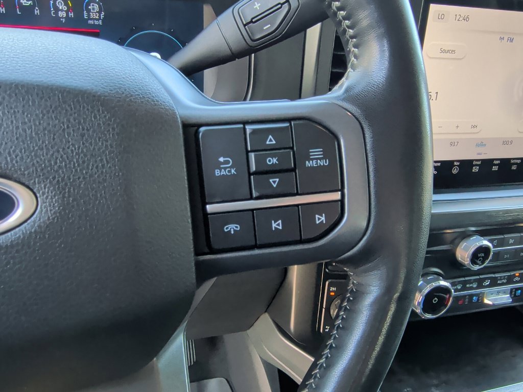 Used 2024 Iconic Silver Metallic Ford Lariat image 20