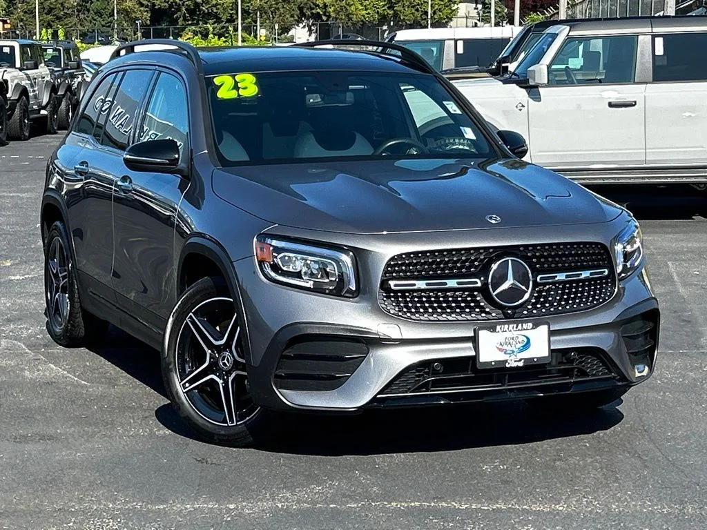 2023 Mercedes-Benz GLB GLB 250 4MATIC's photo