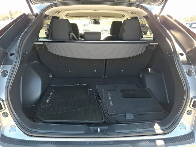 Used 2024 Gray Mitsubishi Black Edition image 29