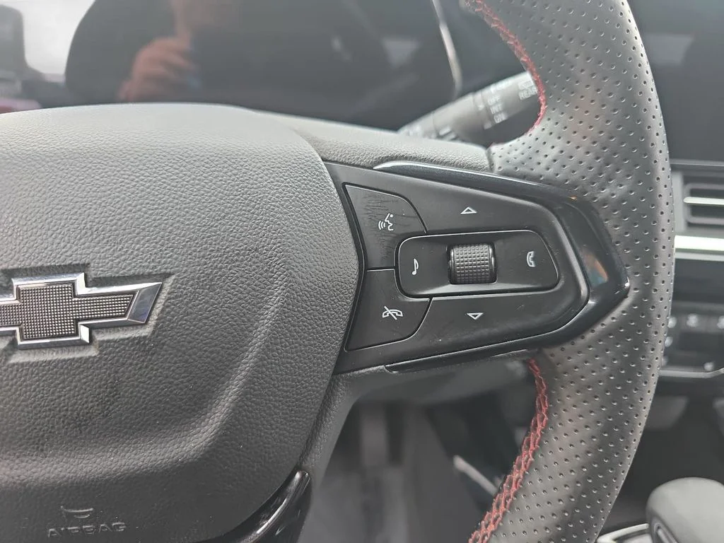 Used 2025 Blue Chevrolet 2RS image 17