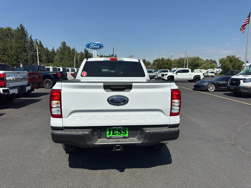 New 2026 Oxford White Ford XL image 4