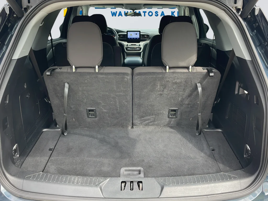 Used 2023 Blue Ford XLT image 36