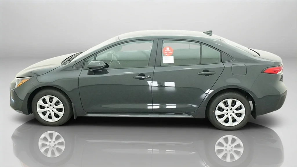 New 2027 Underground Toyota LE image 2