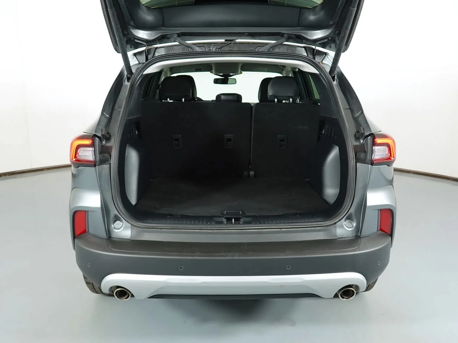 Used 2025 Carbonized Gray Ford Platinum image 6