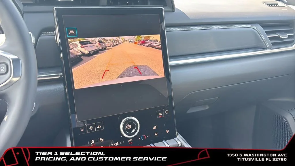 New 2026 Summit White GMC Elevation image 33