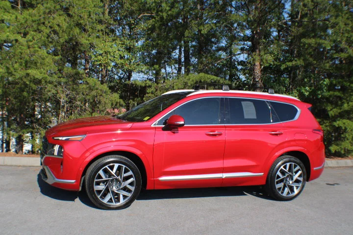 Used 2023 Red Hyundai Calligraphy image 4