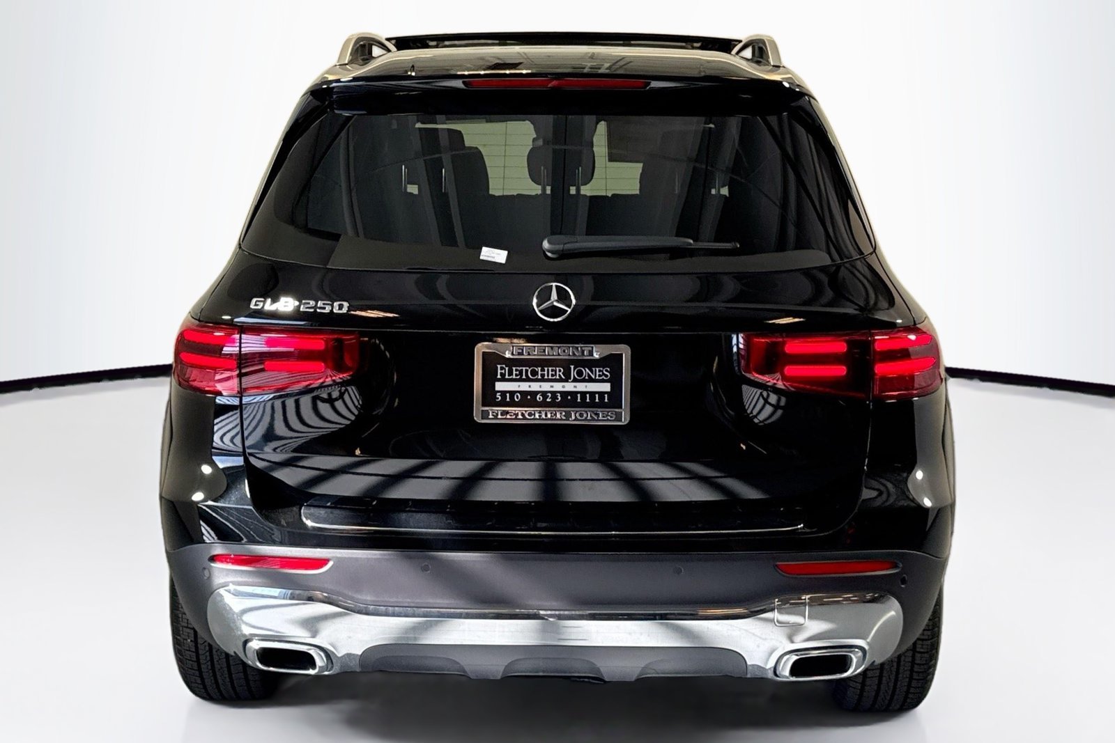New 2026 Night Black Mercedes-Benz GLB 250 image 6