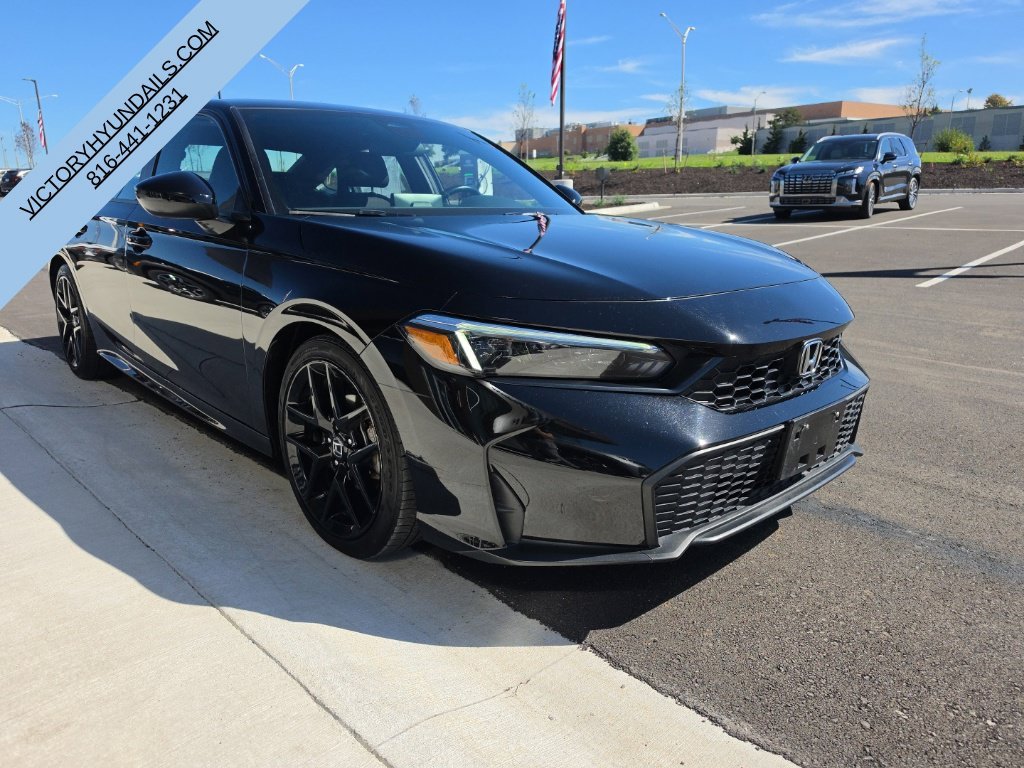 Used 2025  Honda Sport image 8
