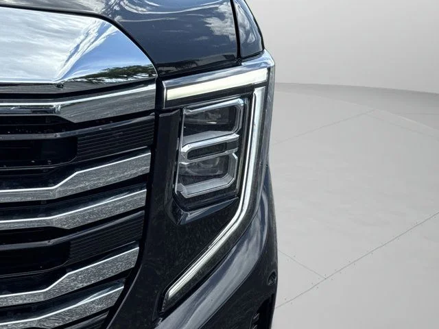 Used 2025 Silver GMC SLT image 37