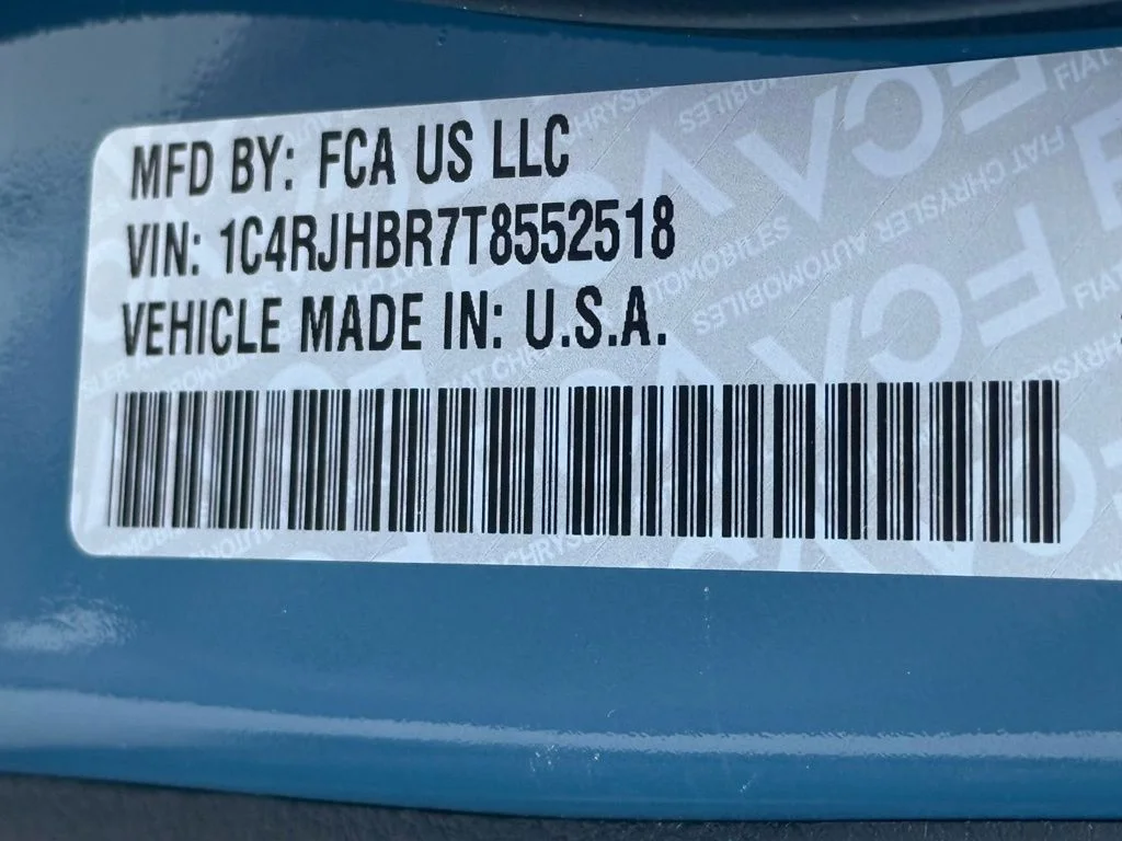 New 2026 Steel Blue Exterior Paint Jeep Limited image 38