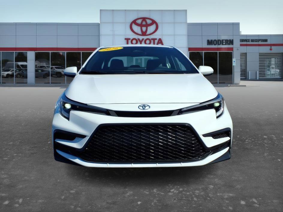 Used 2026 Ice Cap Toyota SE image 8