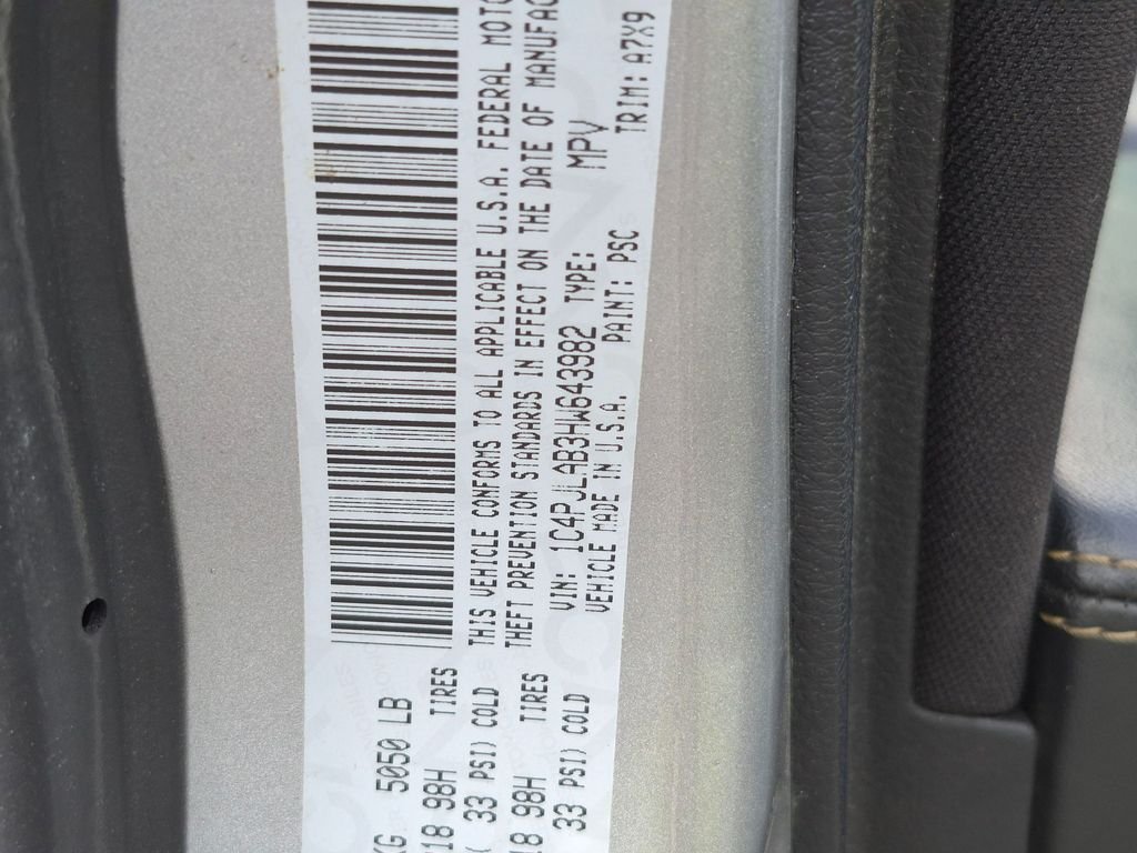 Used 2017 Silver Jeep Sport image 23