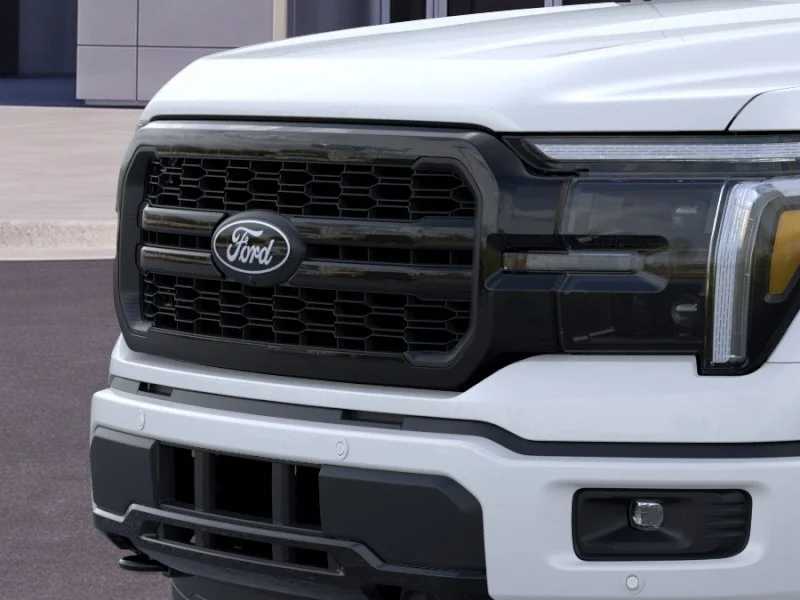 New 2026 Star White Metallic Tri-Coat Ford Lariat image 17
