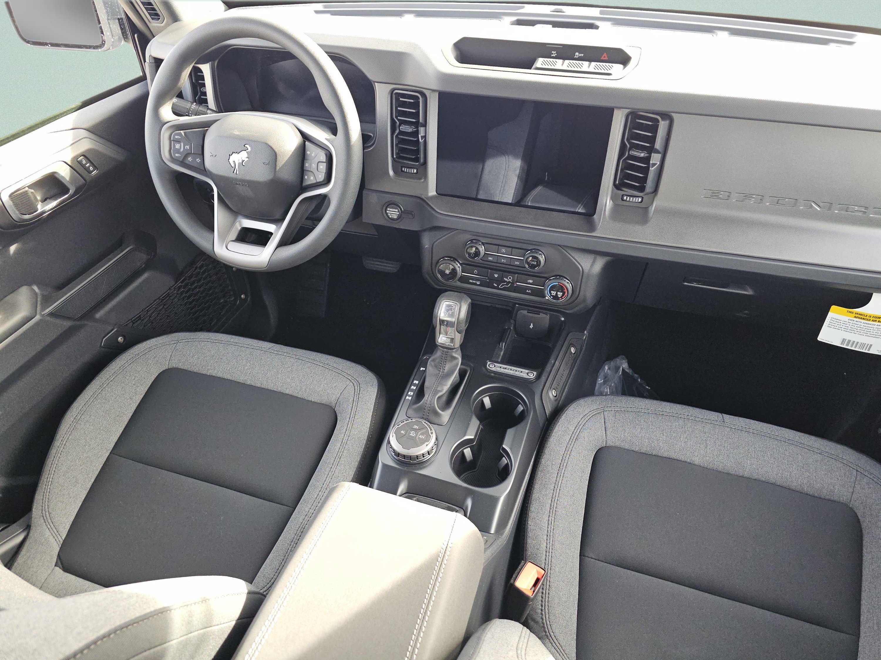 2025 Ford Bronco 4-Door Base - Photo 27