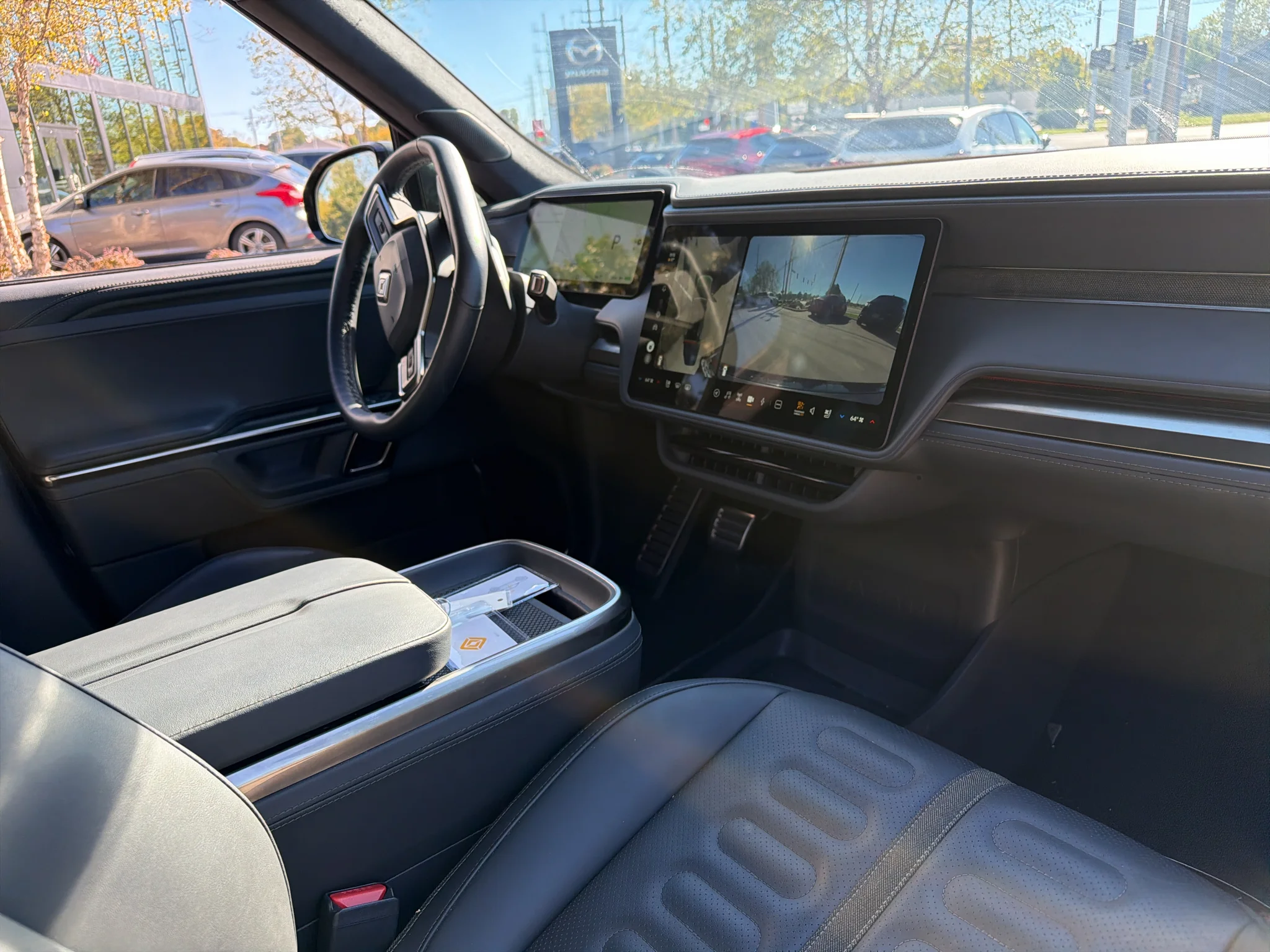 Used 2023 Forest Green Rivian Adventure image 4