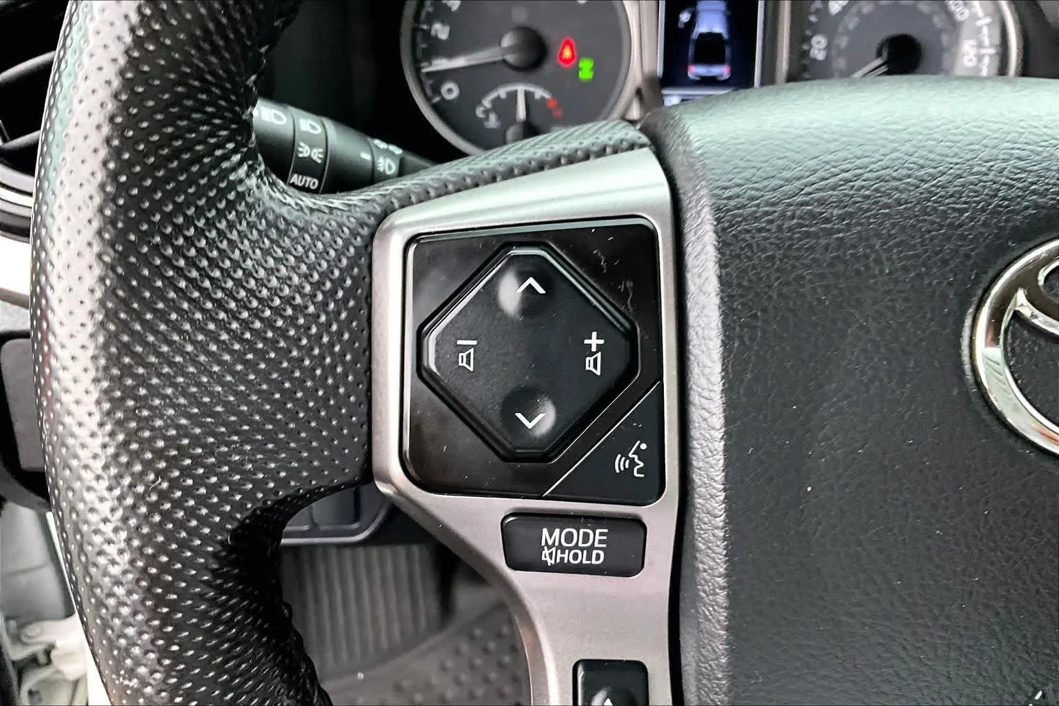 Certified Used 2023 Ice Cap Toyota SR5 image 22