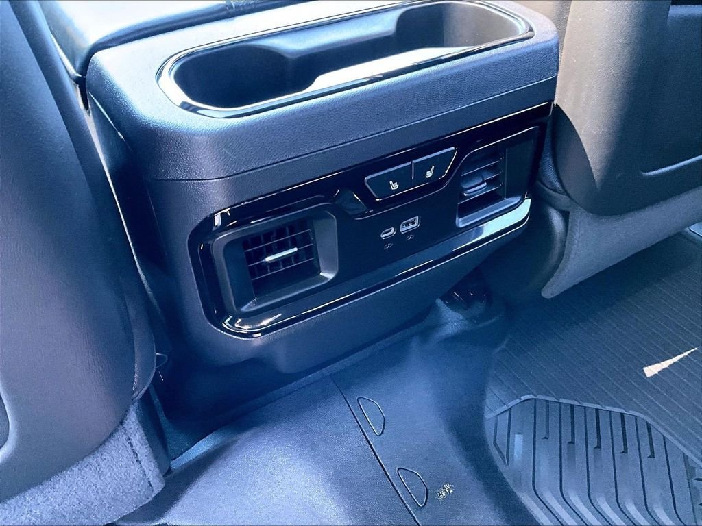 Used 2026 Silver GMC AT4X image 28