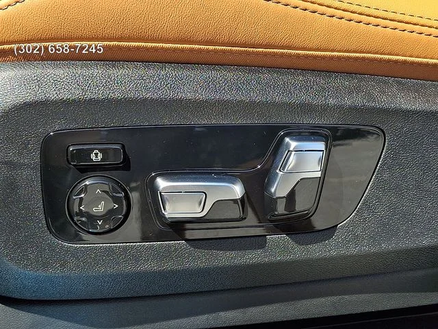 New 2026 Manhattan Green Metallic BMW M60i image 20