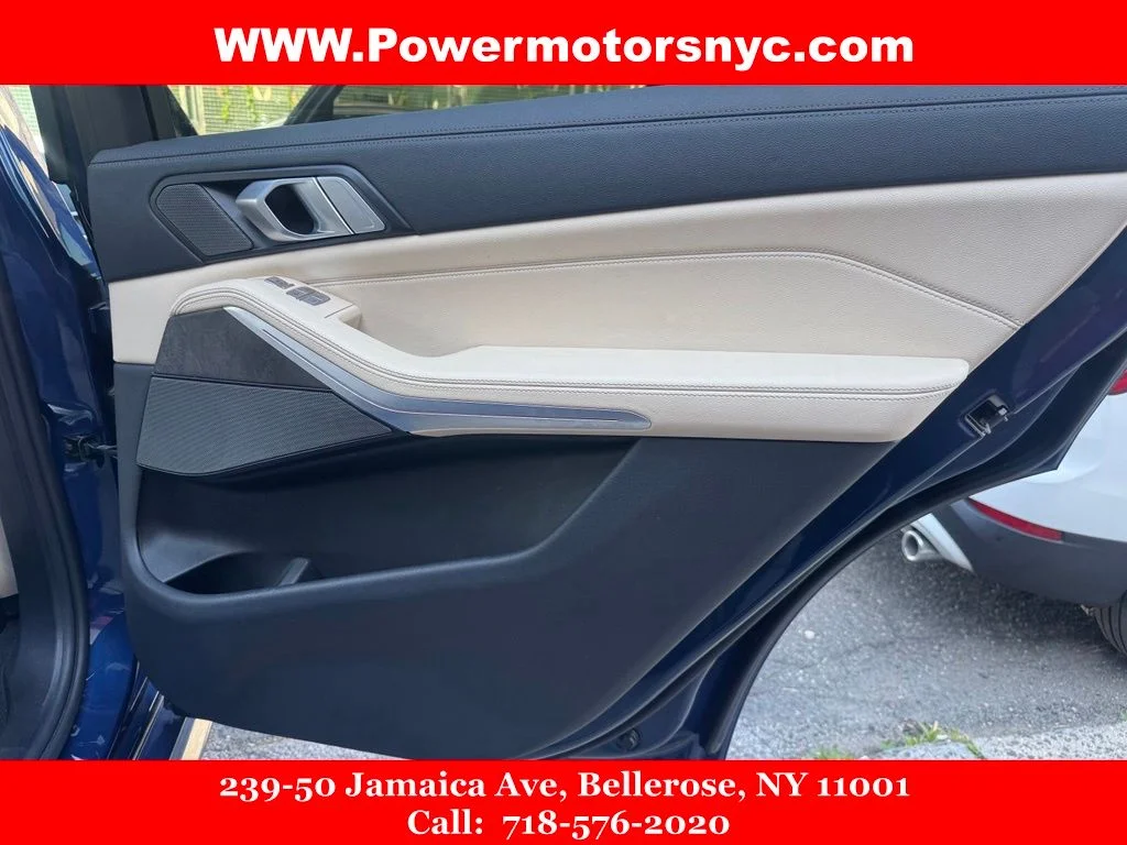 Used 2021 Blue BMW xDrive40i image 28