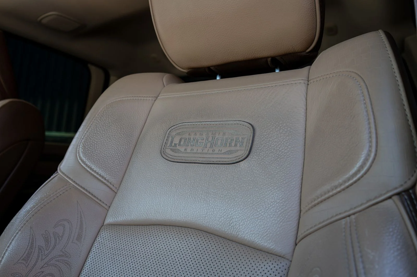 Used 2019 Blue Ram Laramie Longhorn image 22