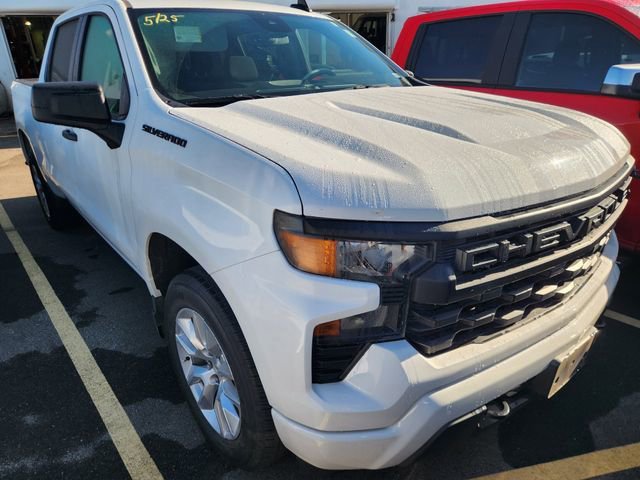 2022 Chevrolet Silverado 1500 Custom Crew Cab Short Box's photo