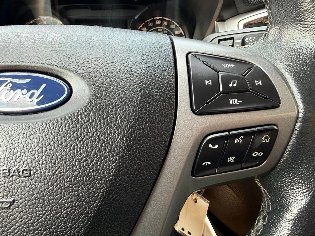 Used 2023 Black Ford XLT image 14
