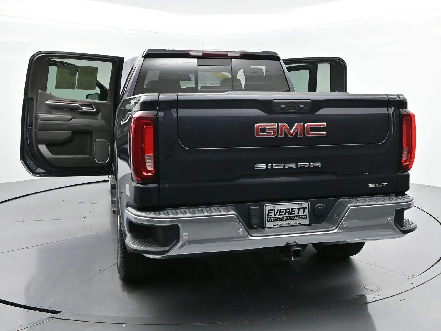 Used 2022 Titanium Rush Metallic GMC SLT image 46