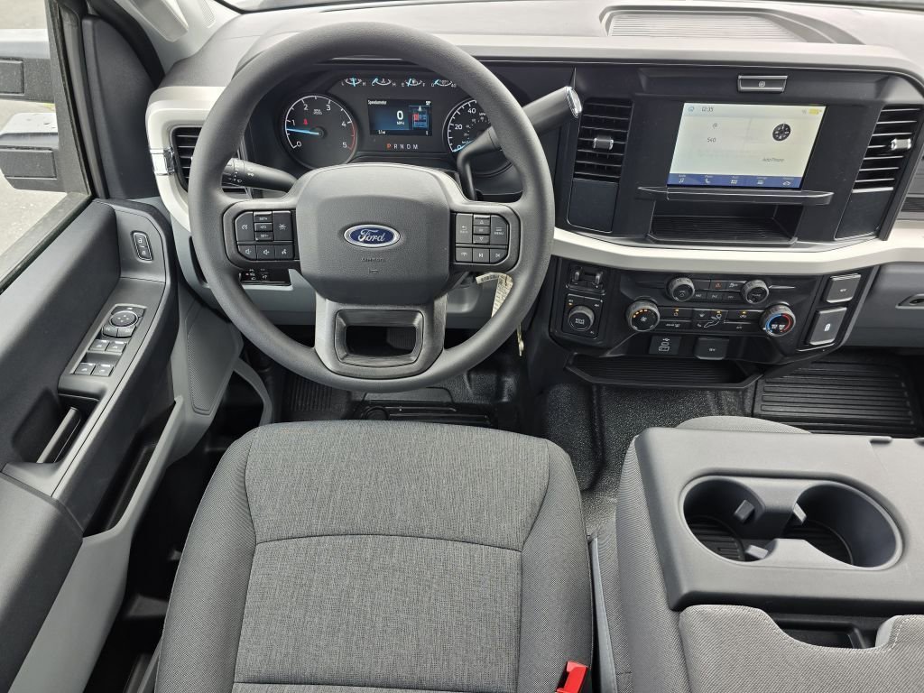 New 2026 Oxford White Ford XL image 32