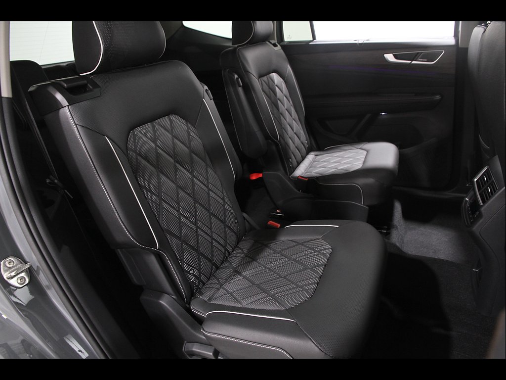 Certified Used 2026 Pure Gray Volkswagen SEL Premium R-Line 4Motion image 19