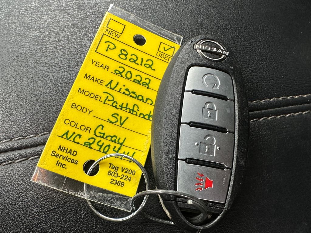 Used 2022 Gray Nissan SV image 14