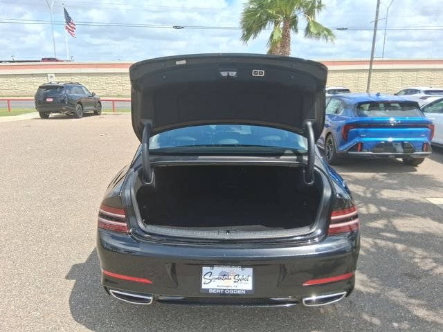 Used 2021 Black Genesis 2.5T image 6