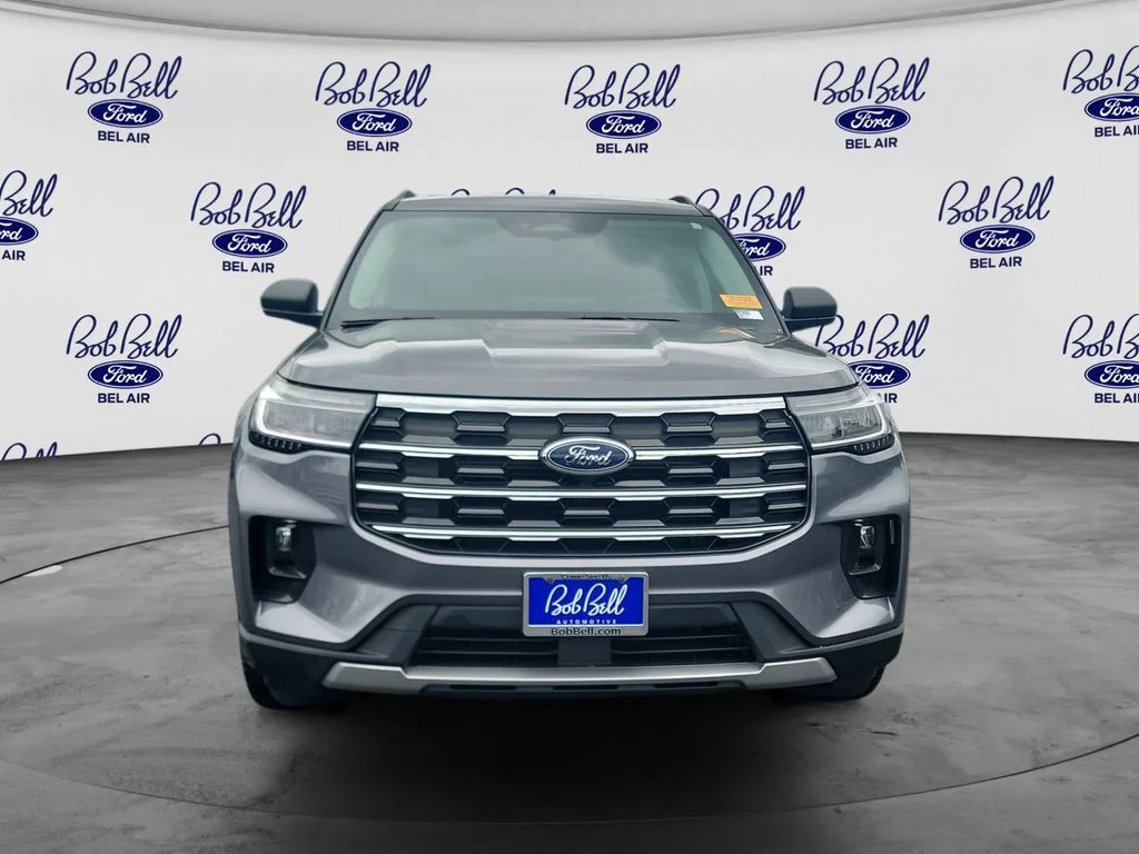 Used 2025 Gray Ford Active image 2