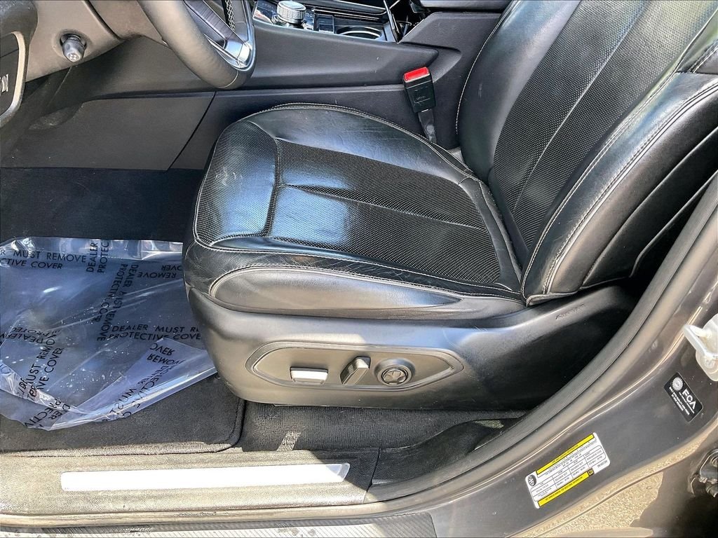 Used 2023 Baltic Gray Metallic Clearcoat Jeep Overland image 35
