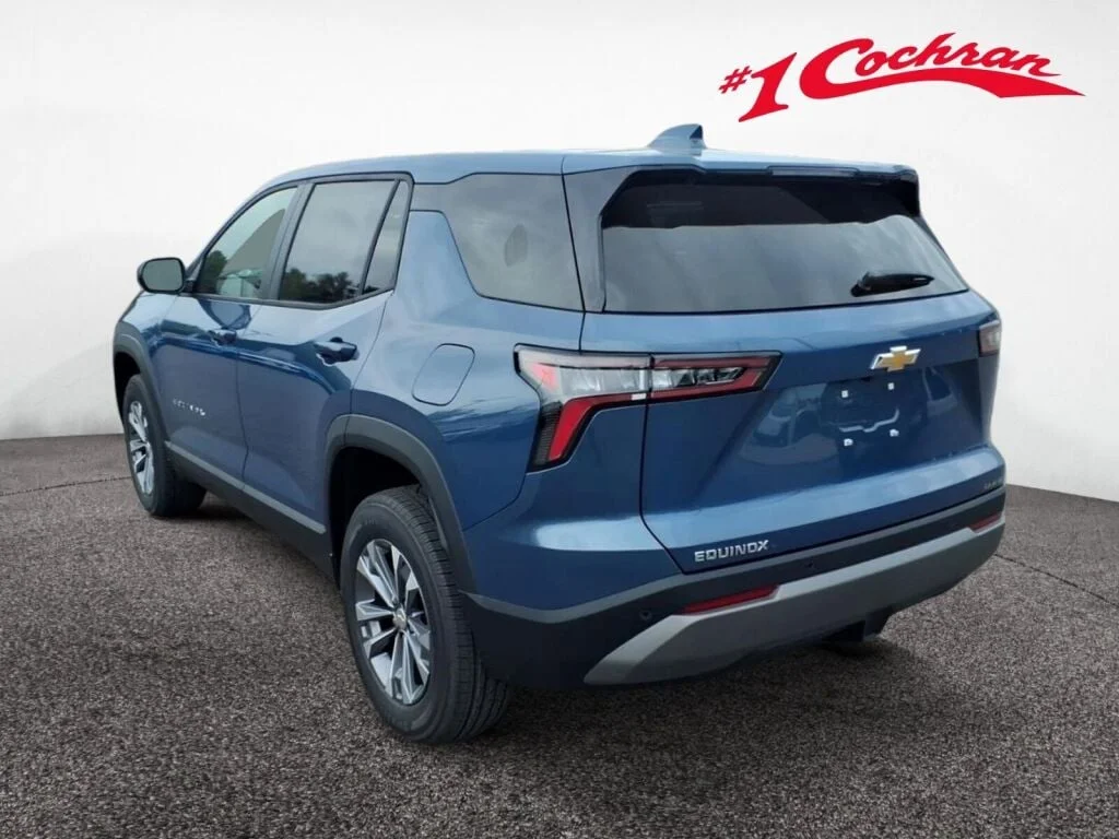 2026 Chevrolet Equinox LT - Photo 4