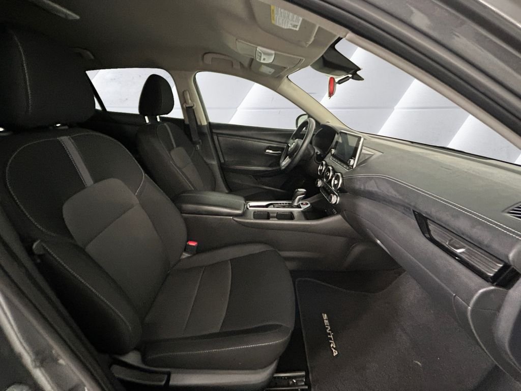 Used 2023 Gray Nissan SV image 13
