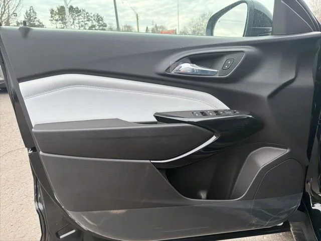 New 2026 Mosaic Black Metallic Chevrolet LT image 16