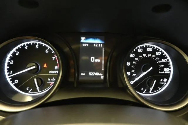 Used 2022 Silver Toyota SE image 18