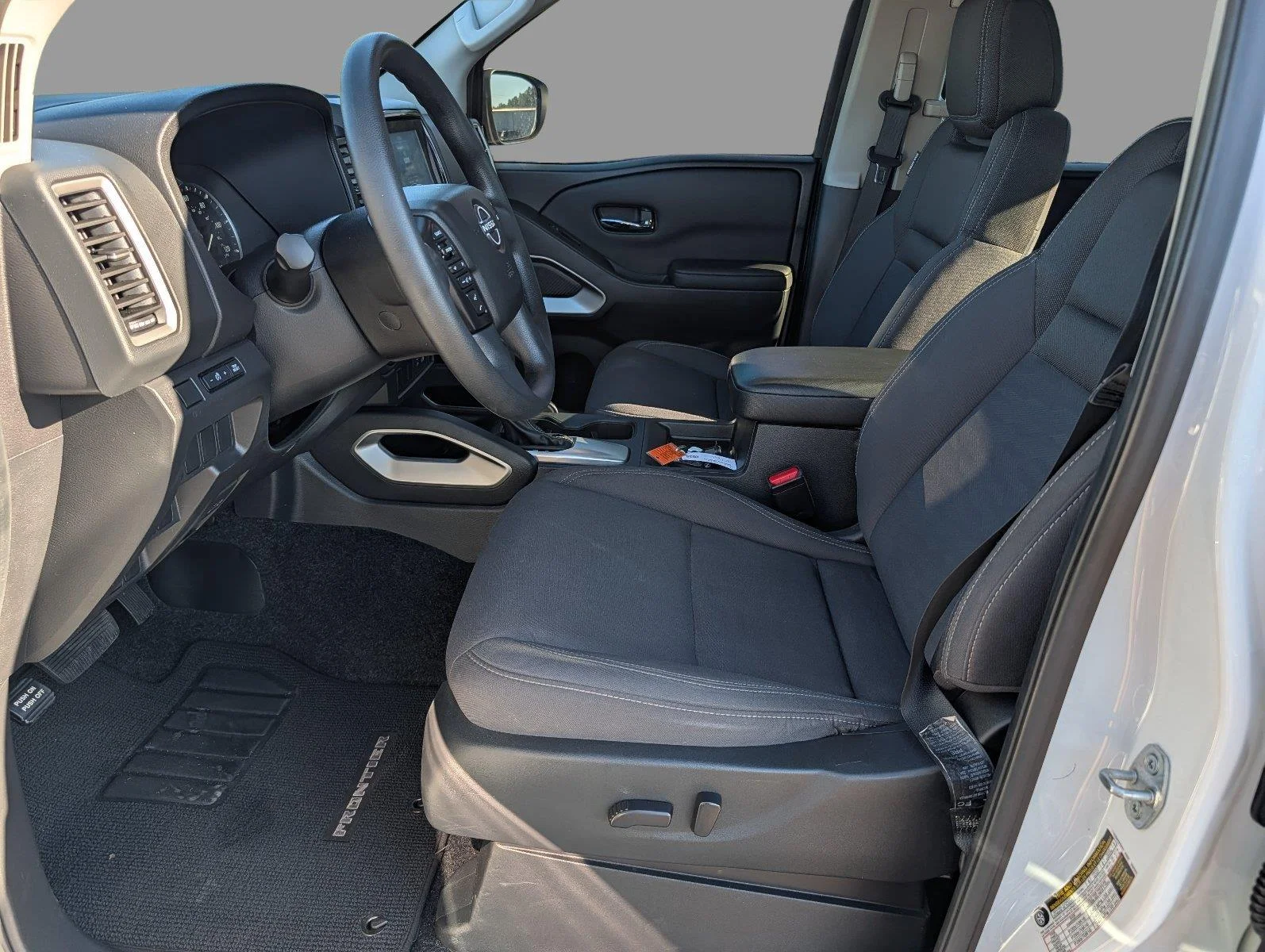 Used 2024 Glacier White Nissan SV image 11
