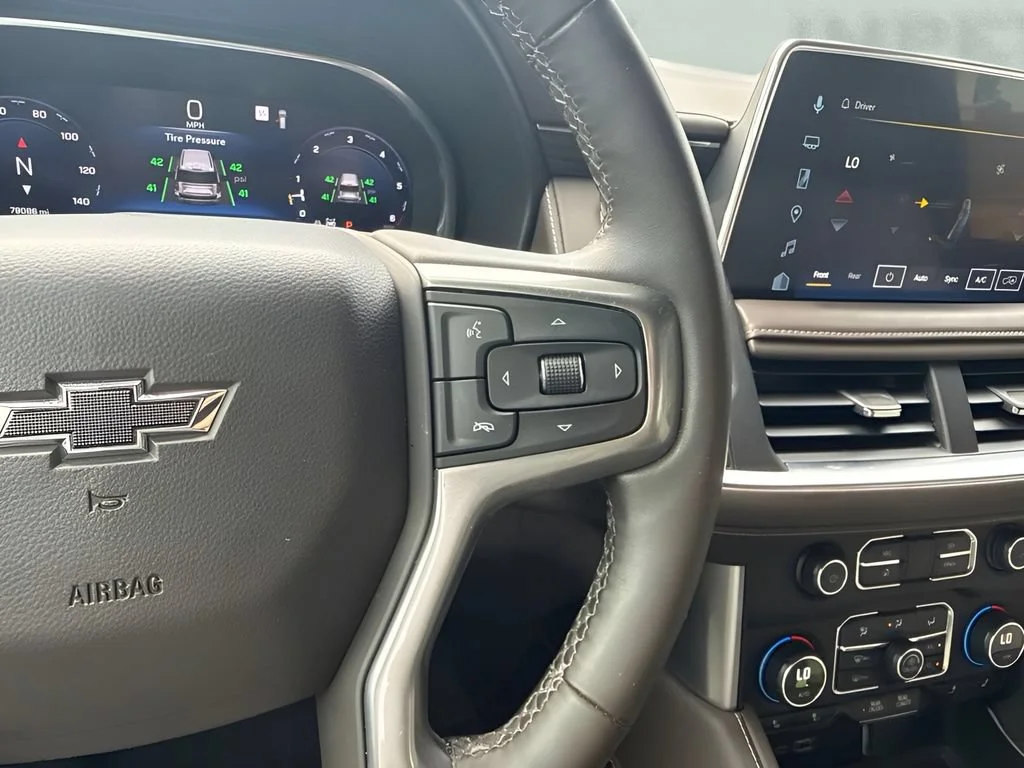 Used 2023 BLACK Chevrolet Z71 image 18