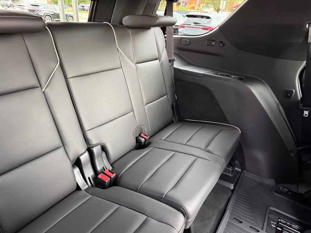 Used 2021 BLACK RAVEN Cadillac Premium Luxury image 15