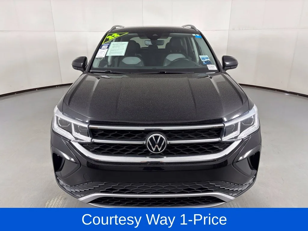 Used 2022 Black Volkswagen 1.5T SEL image 4
