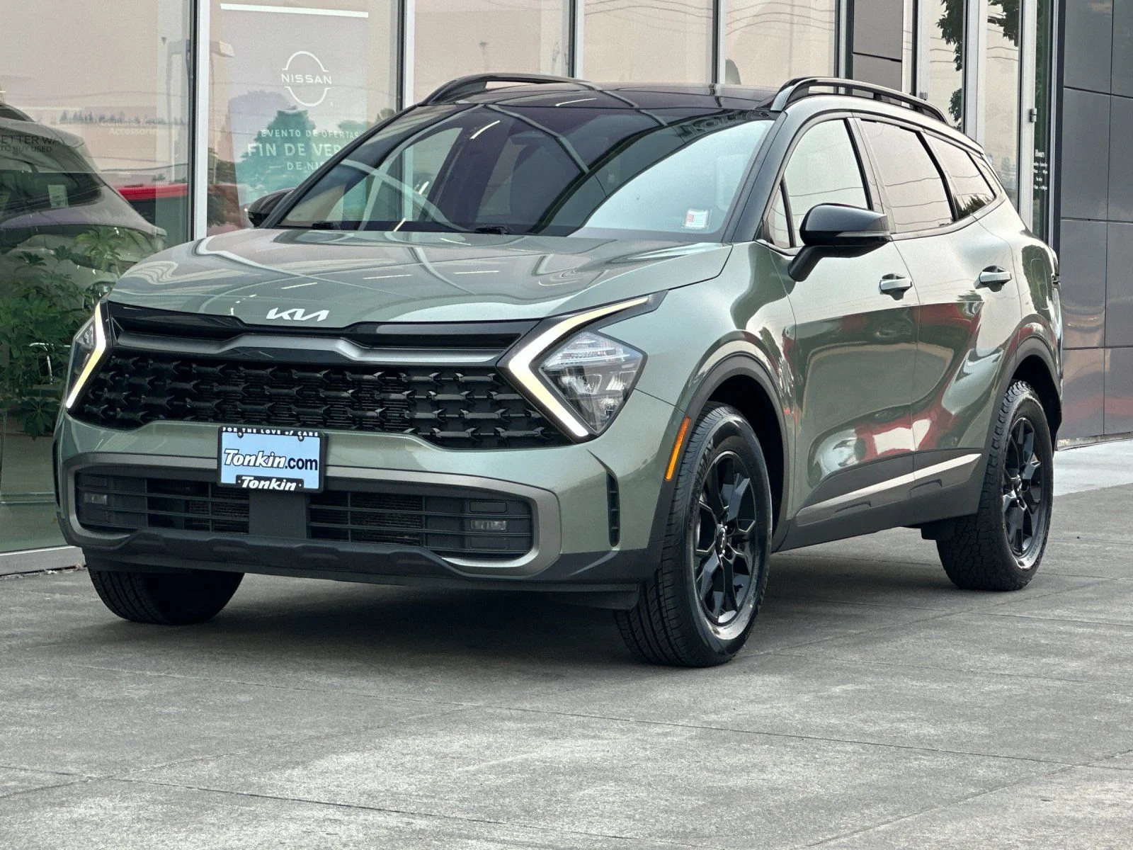 Used 2023 Jungle Green/Ebony Black Roof Kia X-Pro image 7