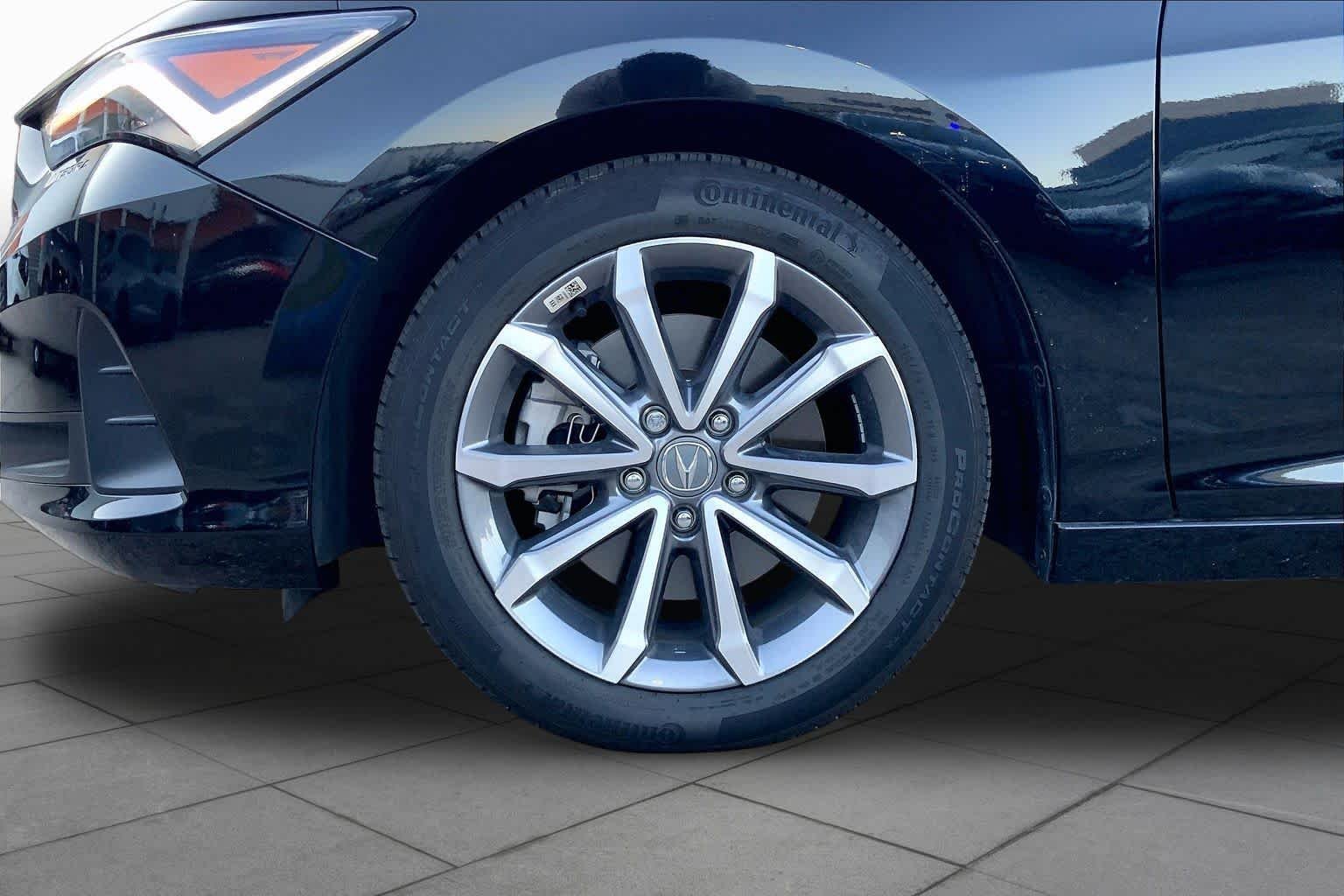 Certified Used 2026 Majestic Black Pearl Acura  image 11