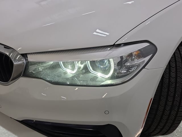 Used 2018 Alpine White BMW 530i xDrive image 30
