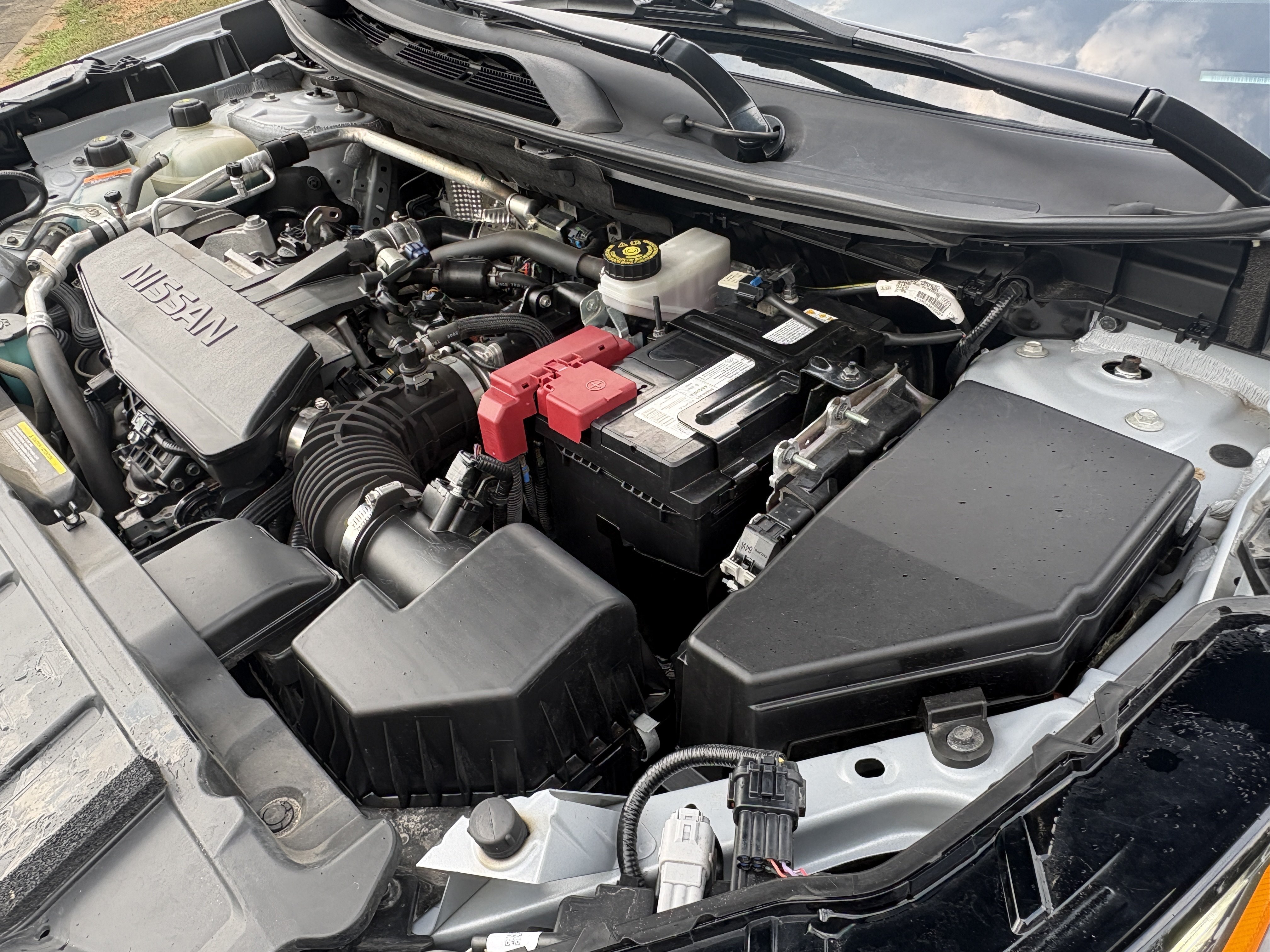 Used 2024 Brilliant Silver Metallic Nissan S image 26