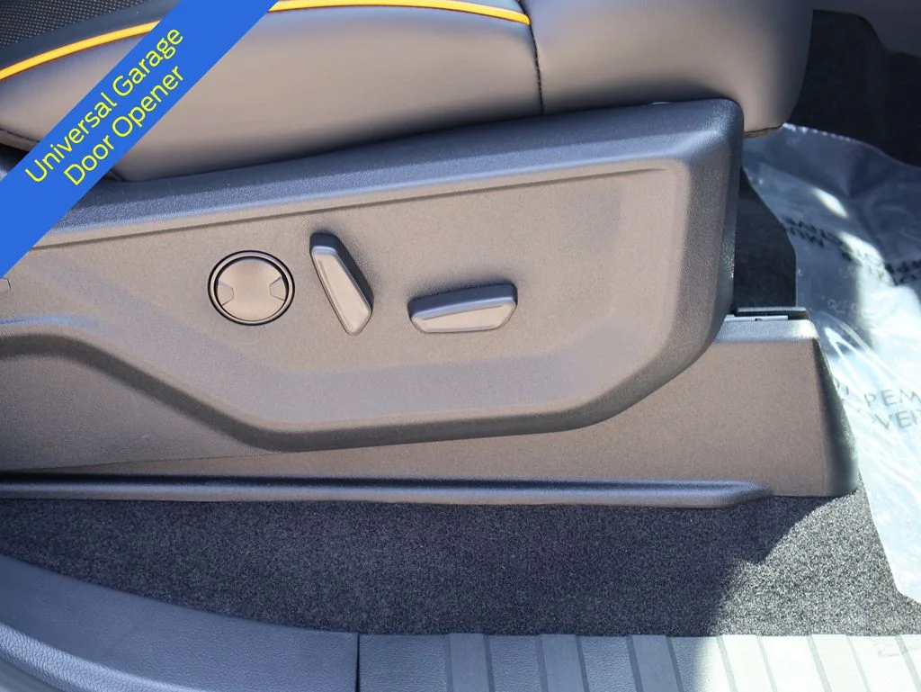 New 2026 Agate Black Metallic Ford Tremor® image 9